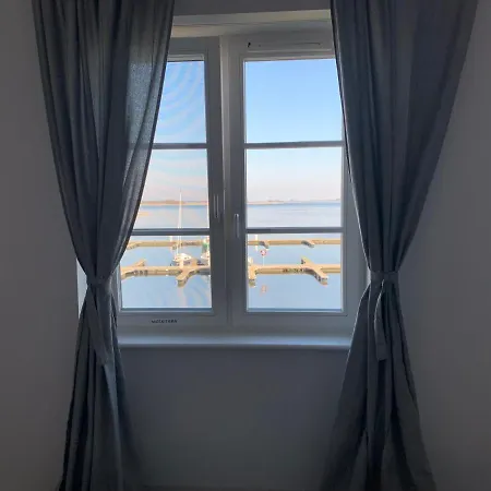 Centrum Zeglarskie אכסניה *